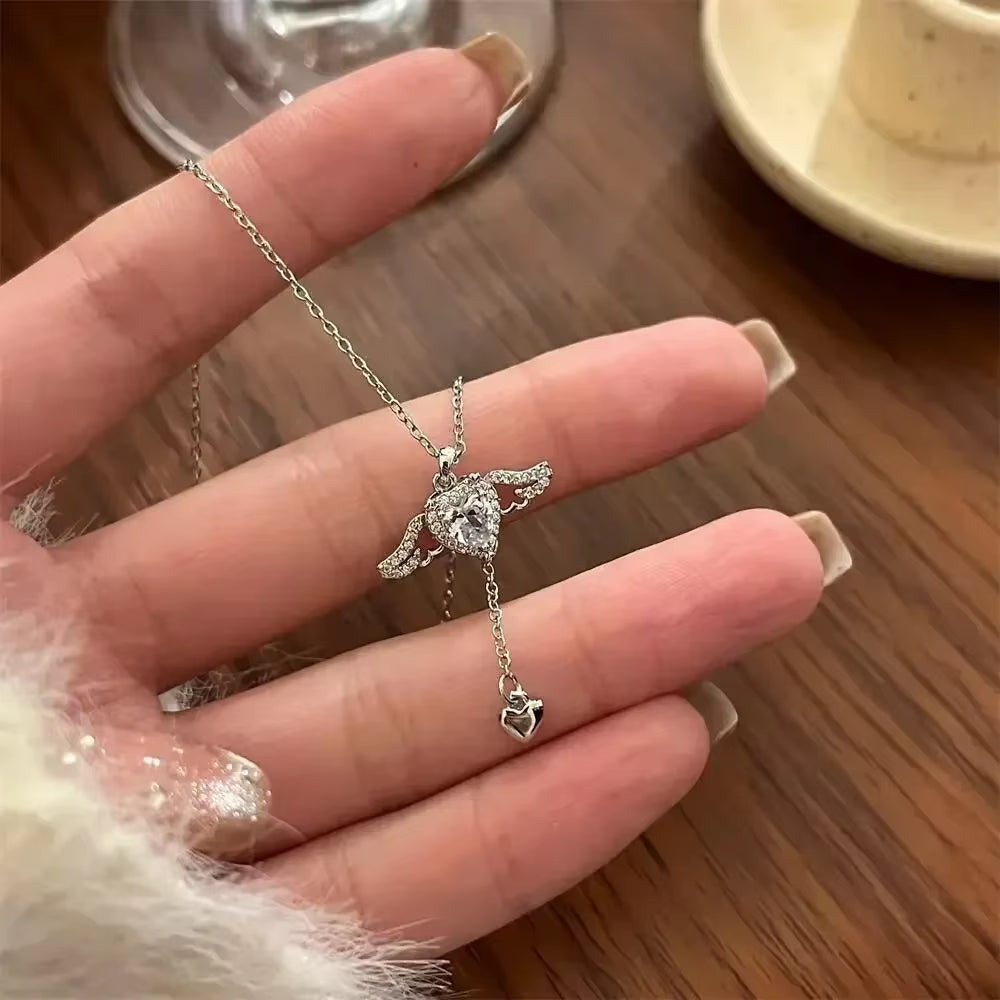Crystal Angel Wings Heart Pendant Necklaces Ladies Girl Simple Y2K Pink White Zircon Love Elegant Necklace Women Jewelry 2023